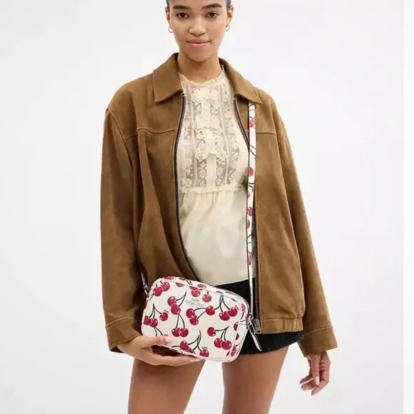 Coach Jamie Camera Bag In Smooth Leather Cherry Print Purse Crossbody NWOT - Picture 2 of 11